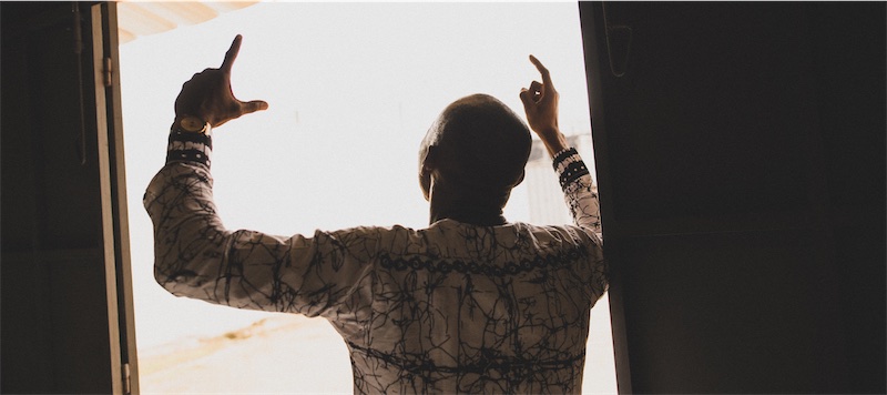 hand-above-for-pray
