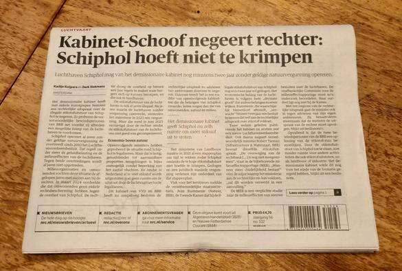 Front page of NRC newspaper with that headline in Dutch.