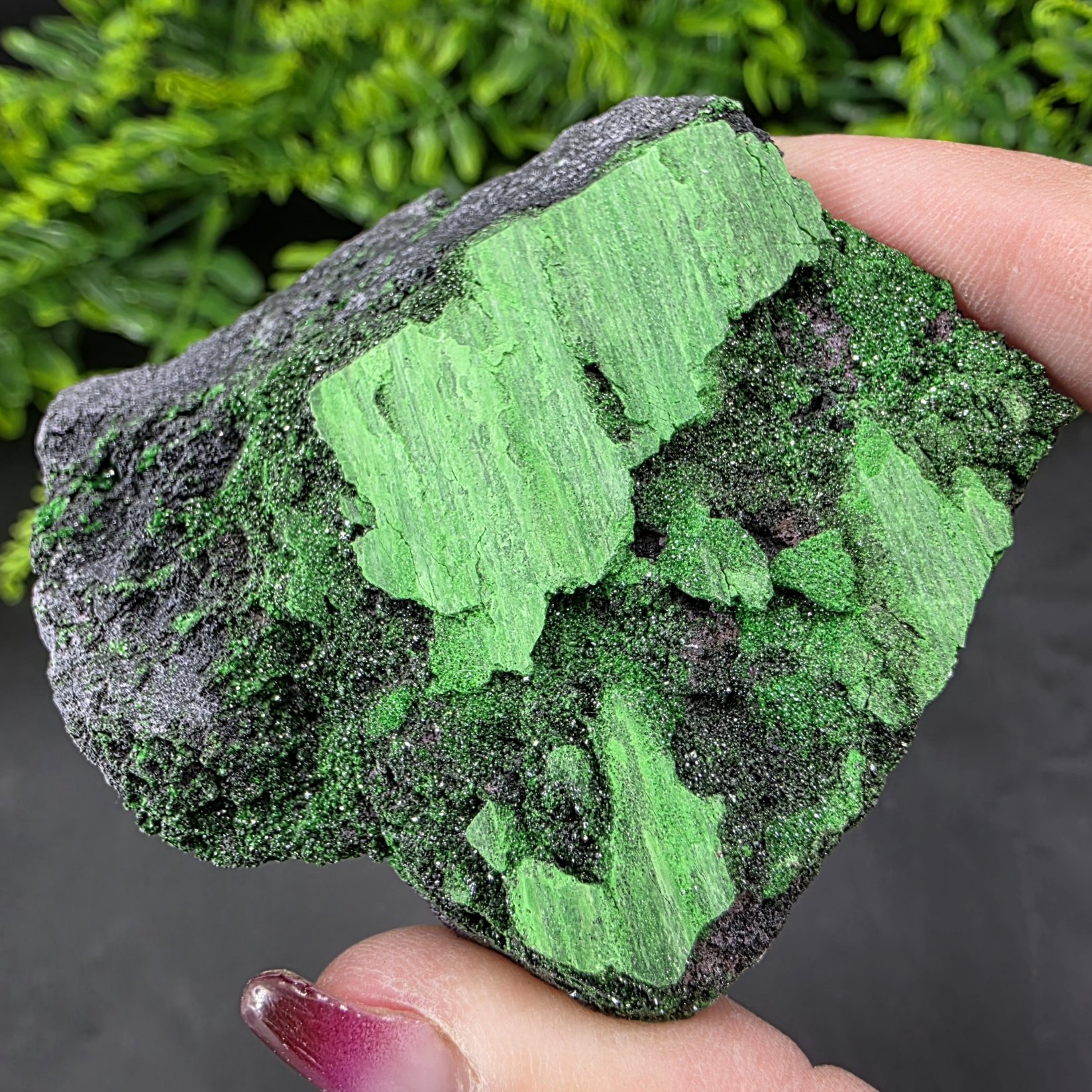 Uvarovite | Russia | Ca3Cr2Si3O12 | Uvarovite Specimen - Image 3