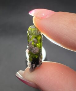 Alternative view of Green Tourmaline | Aricanga, Brazil | CaMg3(Al5Mg)(Si6O18)(BO3)3(OH)3(OH) | Tourmaline Specimen