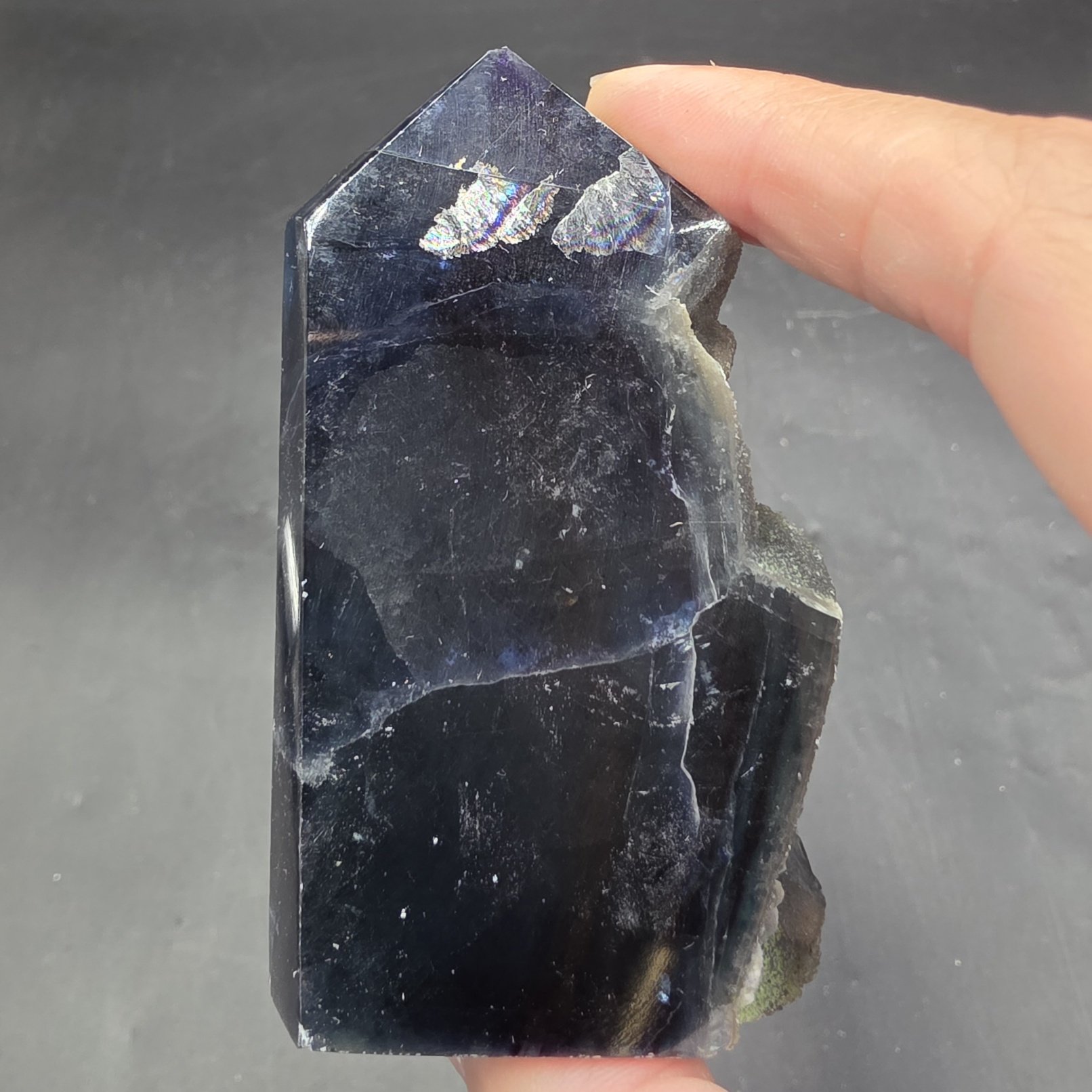 Black Rose Fluorite Tower | China | CaF2 | Red UV Reactive Polished Fluorite - Image 7