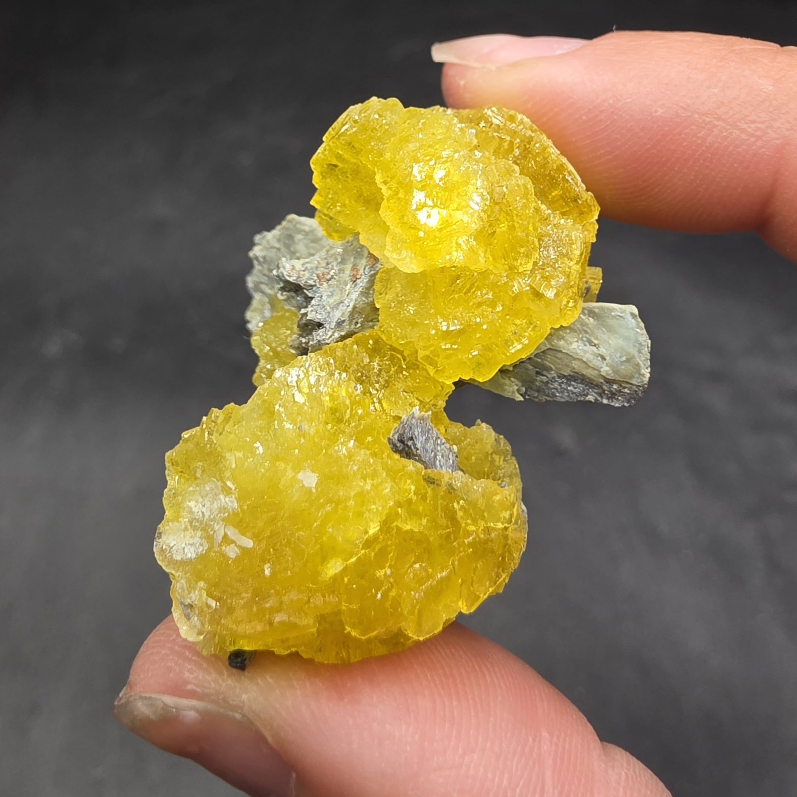 Brucite | Pakistan | Mg(OH)2 | Brucite Specimen - Image 4