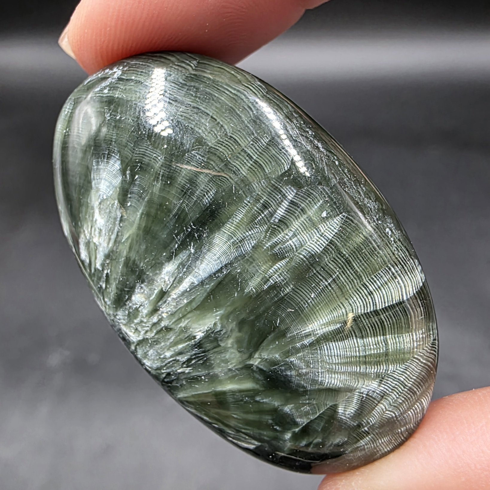 Seraphinite Palmstone | Russia | Mg5Al(AlSi3O10)(OH)8 | Polished Seraphinite - Image 4