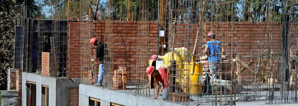 Cómo cotizar una vivienda: precio por m², materiales, mano de obra y costos ocultos