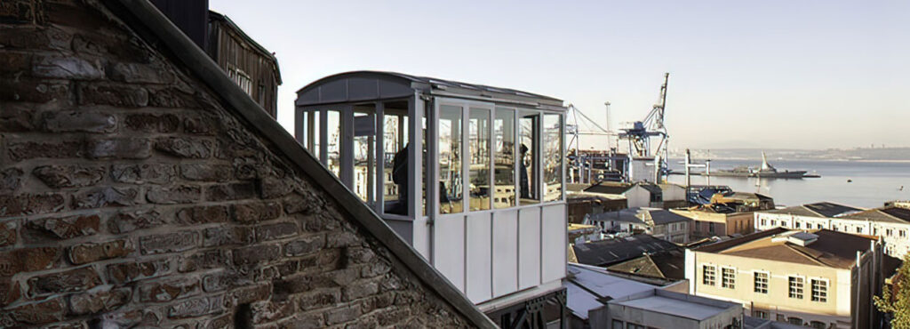 La sólida y vanguardista arquitectura en ladrillo de Valparaíso