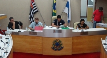 Câmara realiza sessão extraordinária