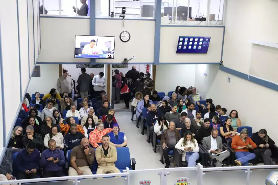 Câmara realiza sessão com discussão de diversas proposituras