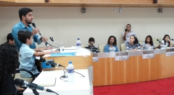 Câmara Jovem realiza sessão nesta quarta-feira