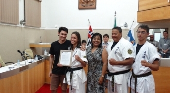 Vereadores aprovam implementação de projeto de arborização urbana