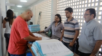 CAR do Transporte entrega relatório ao MP