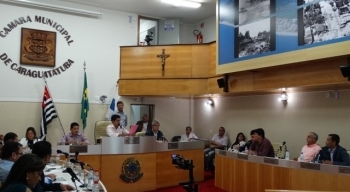 Em segundo turno, Legislativo aprova Lei Orçamentária para 2018