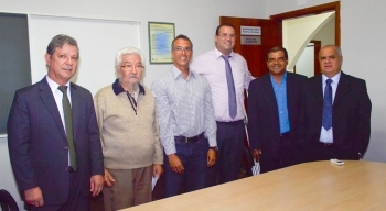 Legislativo entrega títulos de mérito cultural