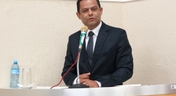 De Paula retorna à Câmara Municipal