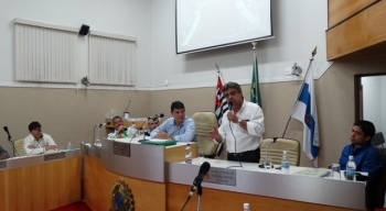 Prefeito Municipal presta contas na última sessão do ano