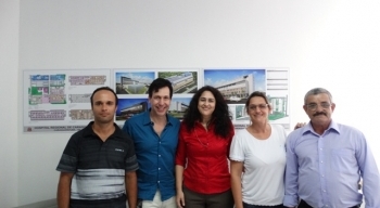 Secretária de Saúde recebe vereadores da comissão