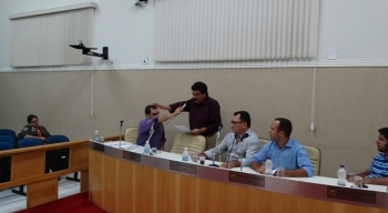 Posse de Campos Junior marca sessão ordinária