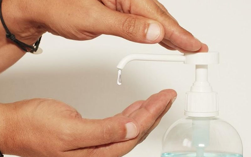 Lei que obriga agências bancárias a instalarem álcool em gel nos caixas eletrônicos é sancionada