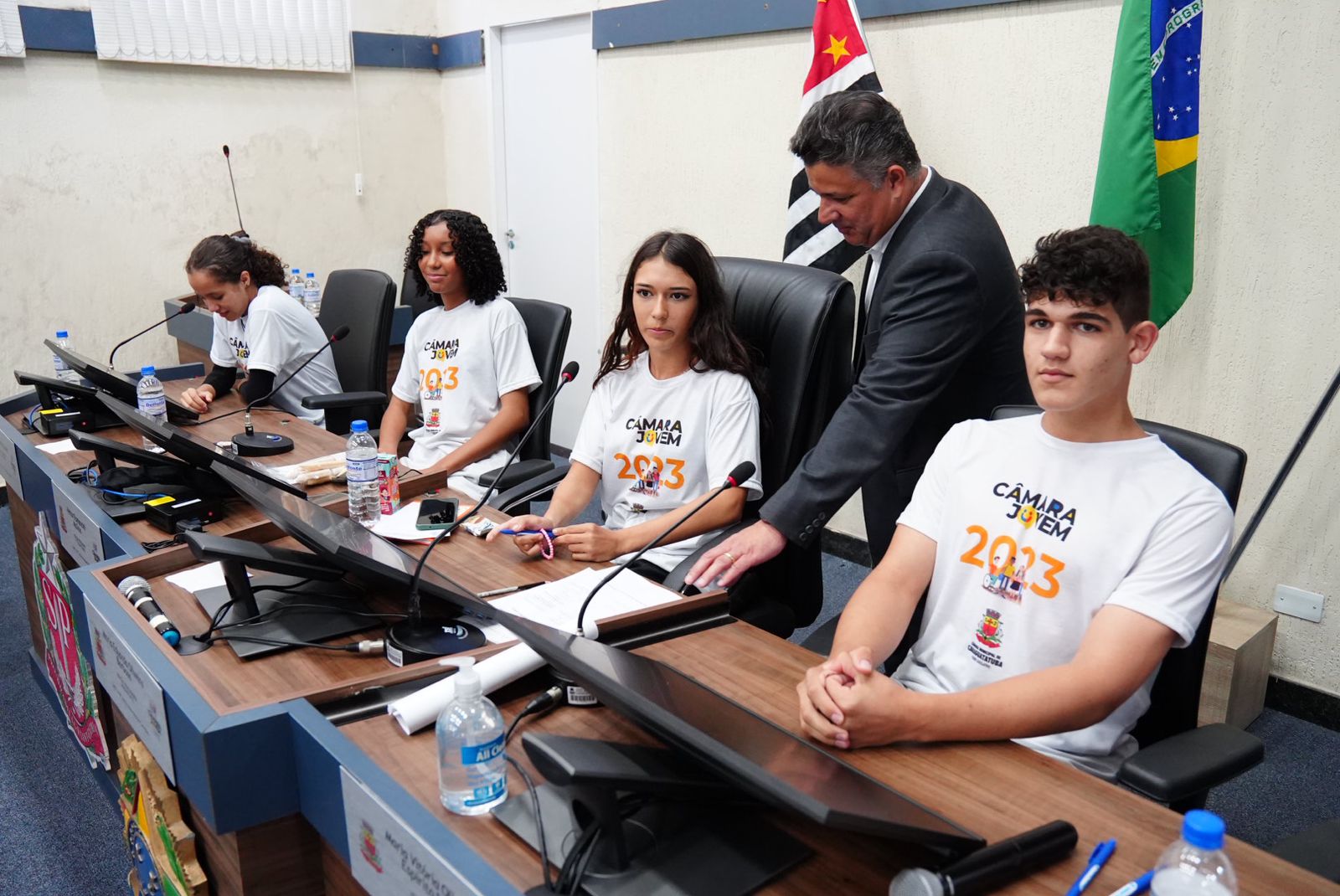 Câmara Jovem 2023: Eleitos jovens vereadores para a Mesa Diretora neste segundo semestre