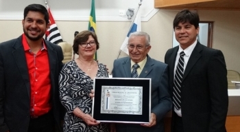 Sebastião Cunha recebe honraria da Câmara Municipal