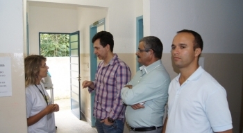 Comissão da Saúde visita UBS da Tabatinga