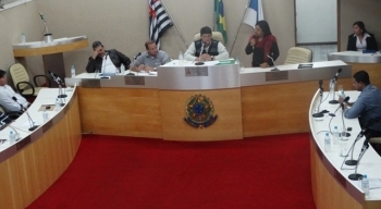 Sessão ordinária tem projetos das últimas sessões mantidos na pauta