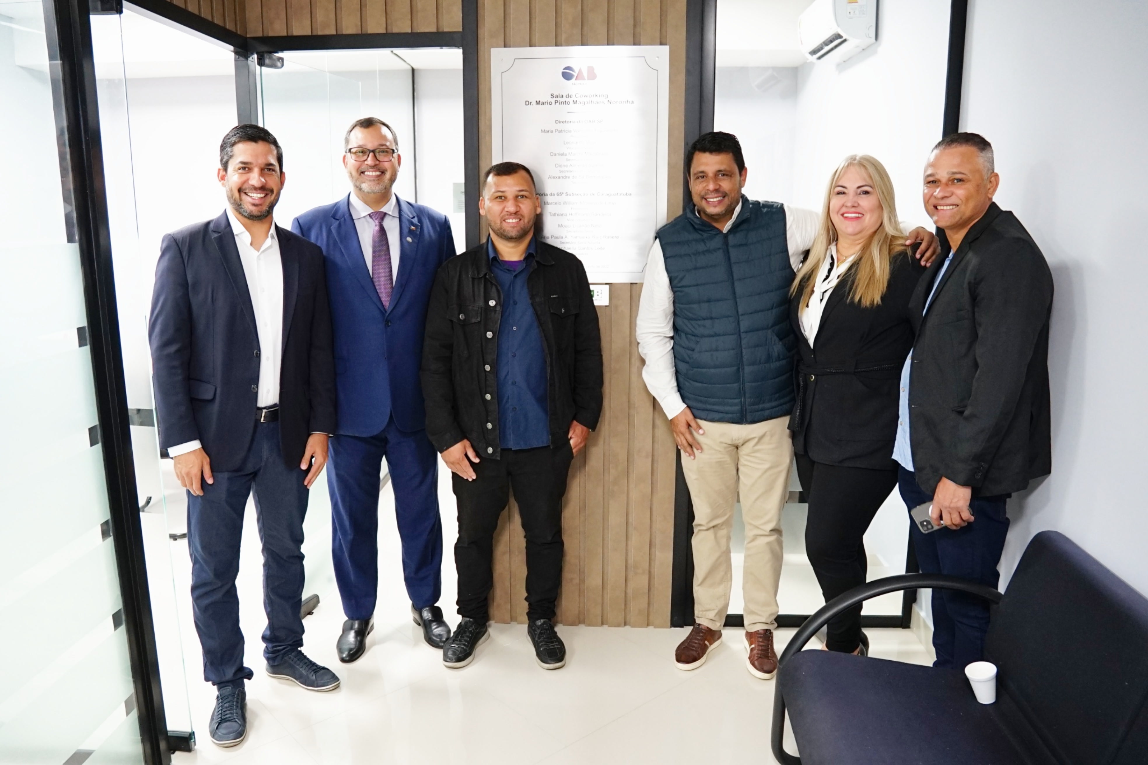 Vereadores participam de cerimônia que marca o início do atendimento de assistência jurídica gratuita