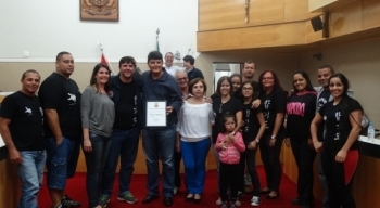 Sessão é marcada por homenagens