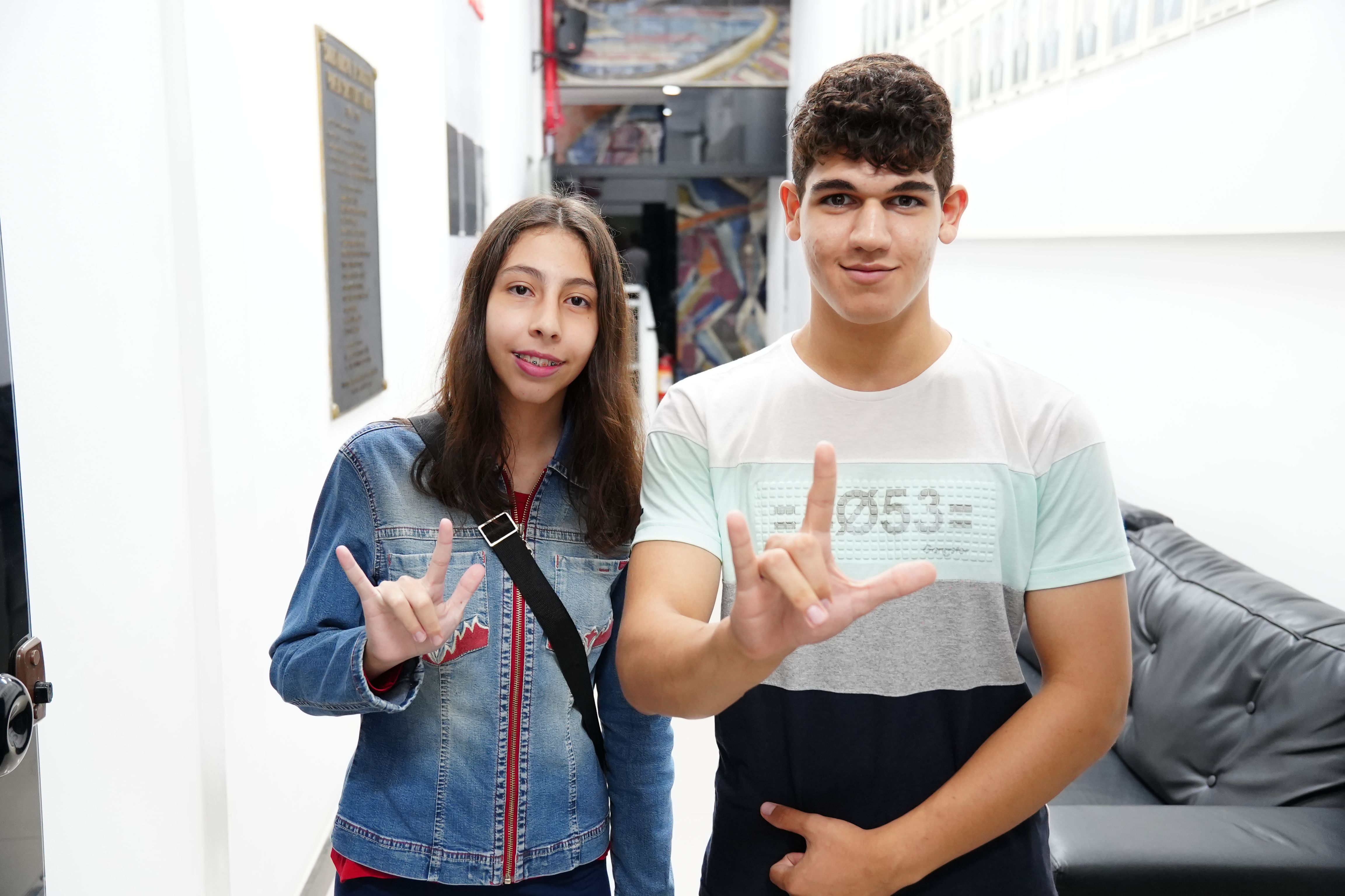 Programa Câmara Jovem: 5ª sessão ordinária aprova moção de congratulação pelo Dia Nacional do Surdo