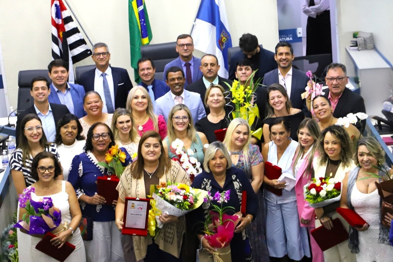 Noite de emoção marca sessão solene em homenagem ao Dia Internacional da Mulher