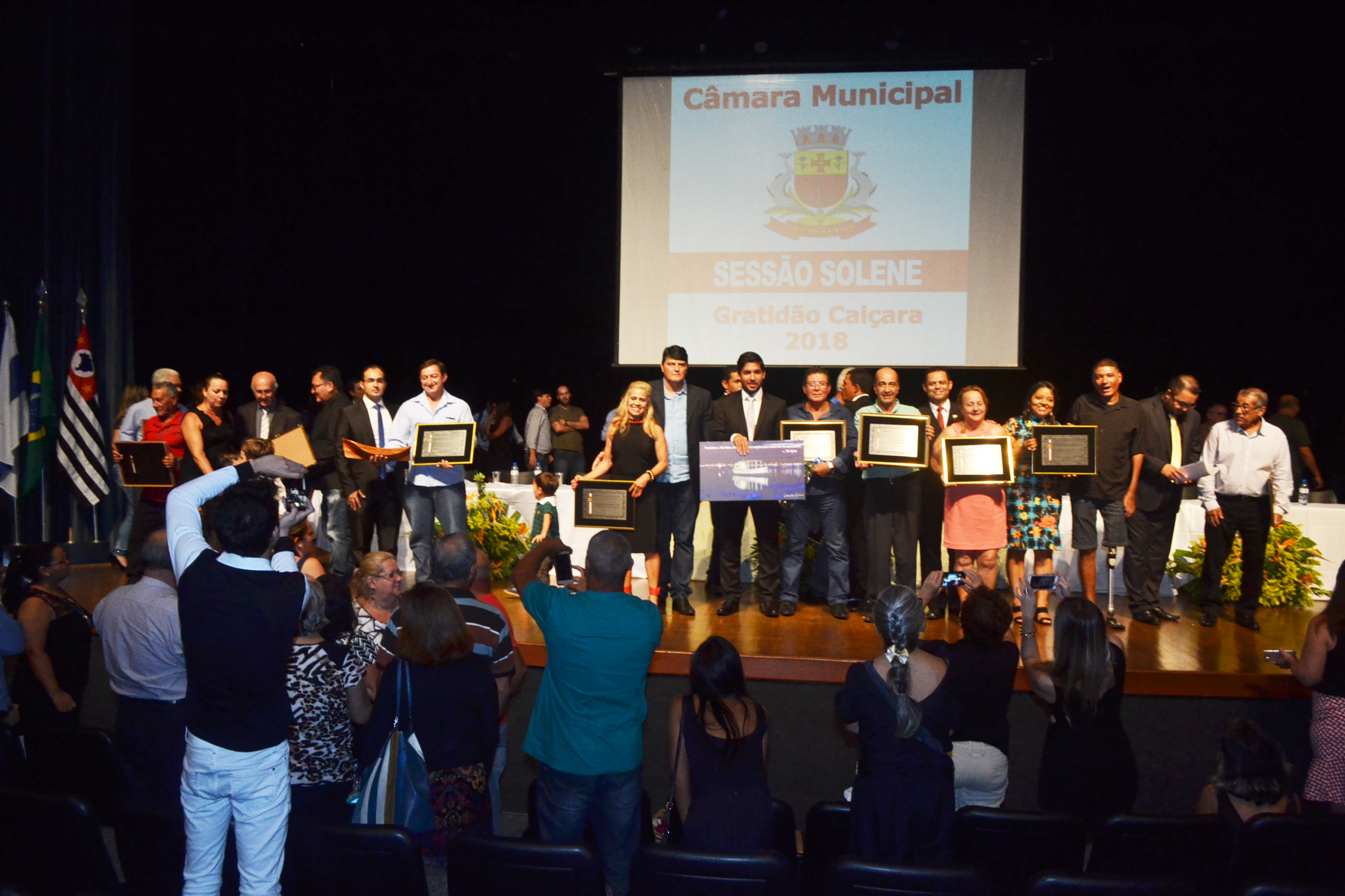 Títulos de Gratidão Caiçara são entregues em solenidade