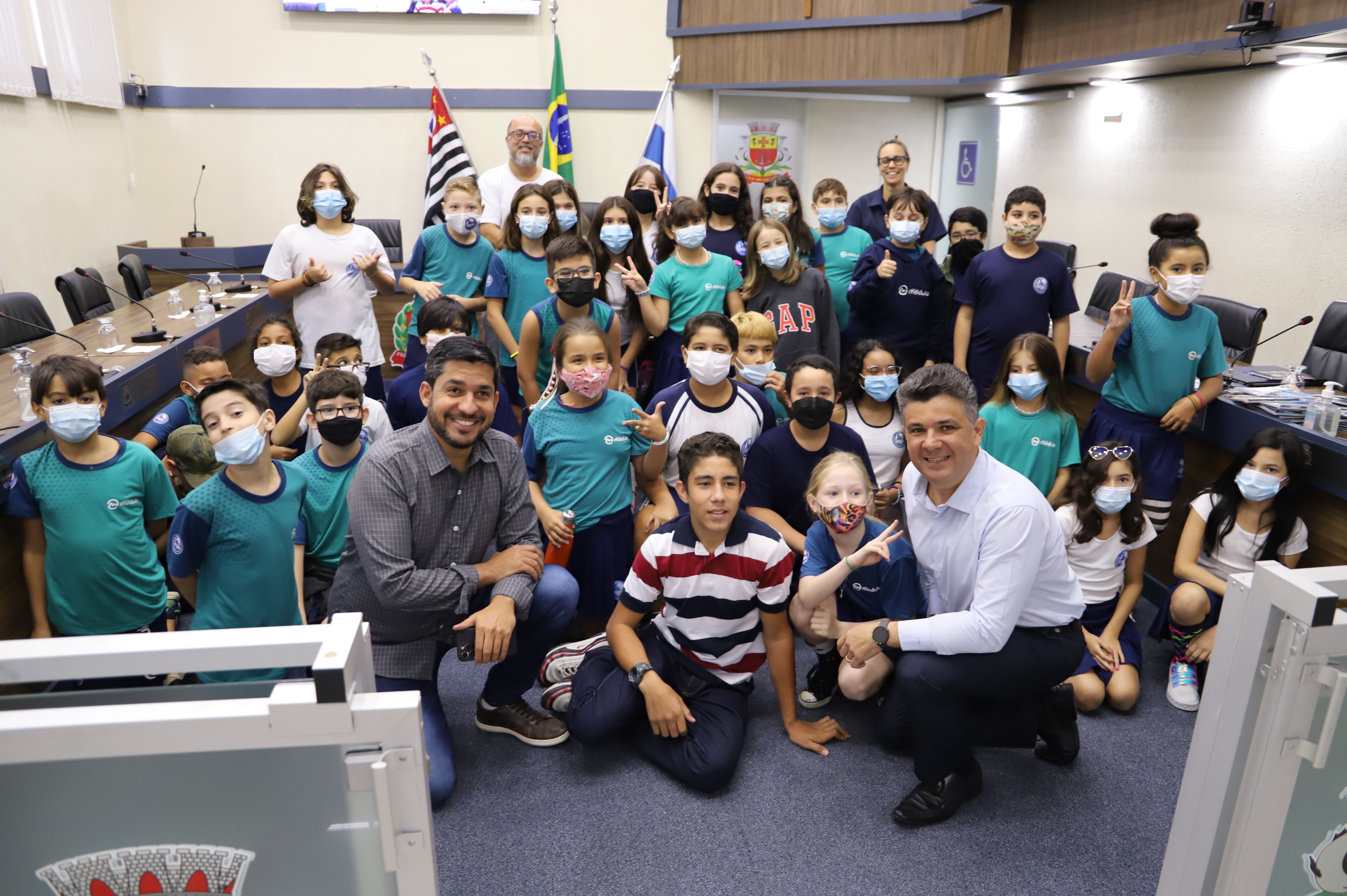 Estudantes do Colégio Módulo fazem visita na Câmara Municipal