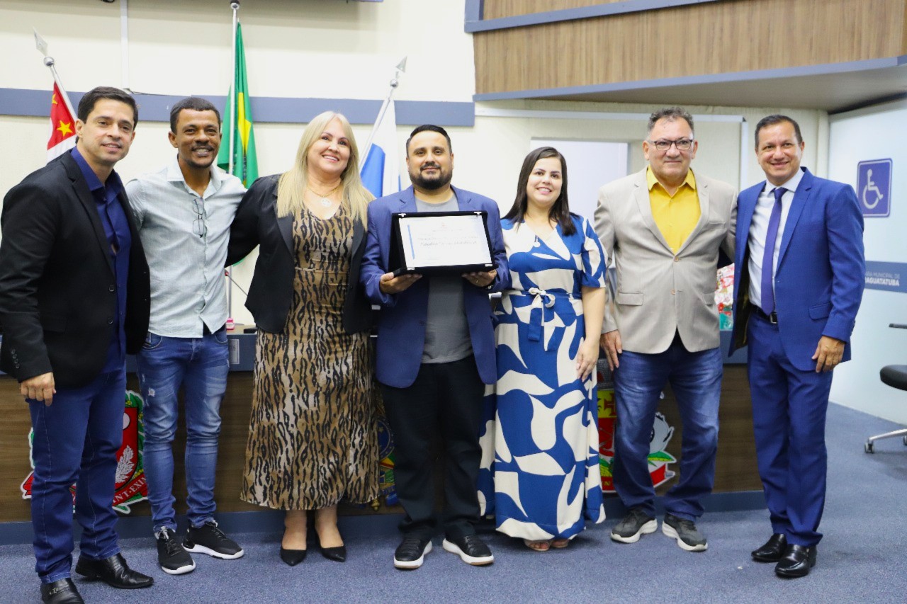 Título de Cidadão Caraguatatubense é entregue ao Pastor Fabrício Marcondes dos Santos em sessão solene