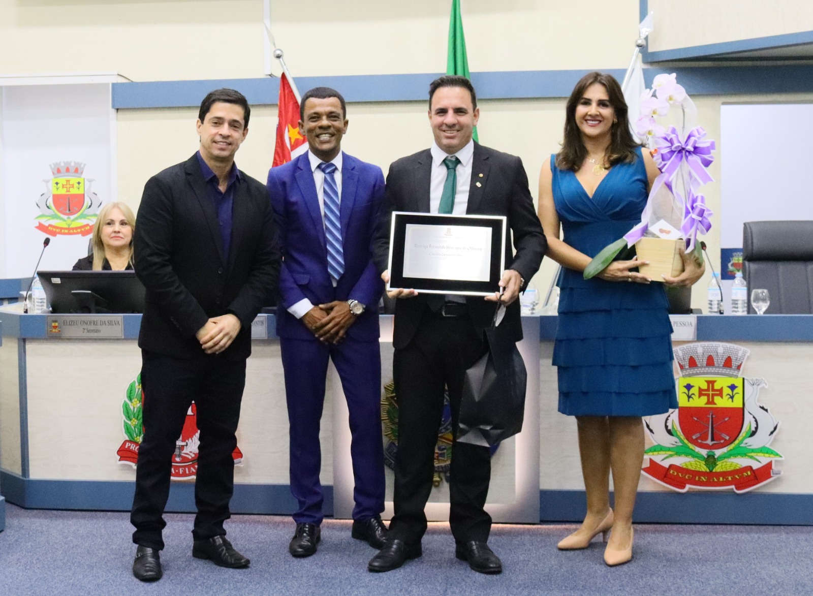 Câmara Municipal entrega Título de Cidadão Caraguatatubense ao advogado Rodrigo Fernando Henrique de Oliveira