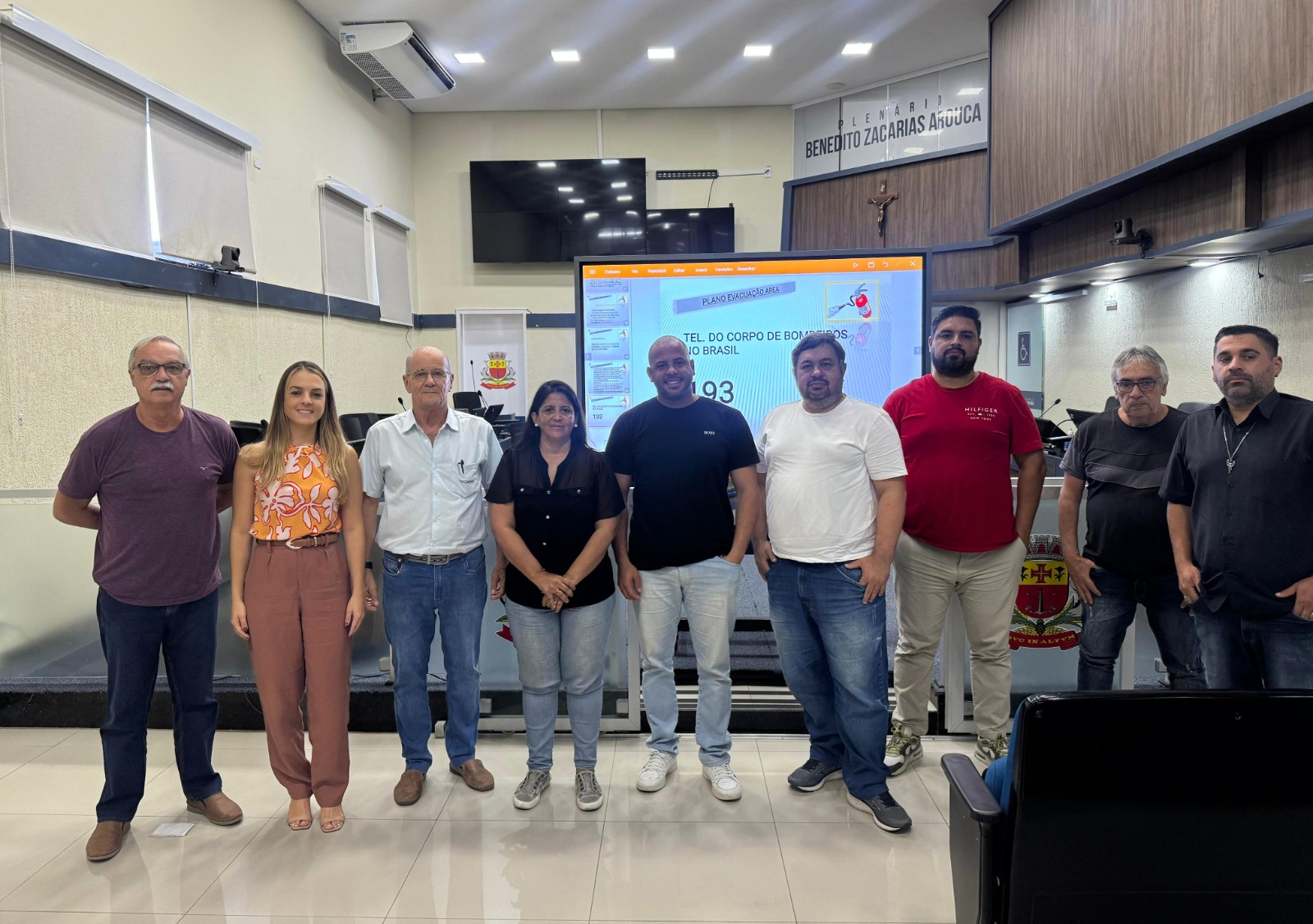 Servidores da Câmara de Caraguatatuba participam de treinamento básico de combate a incêndio