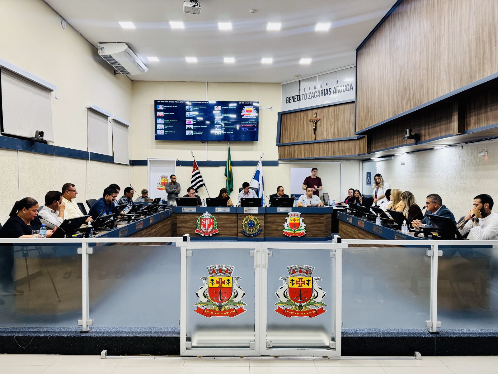 Vereadores aprovam por unanimidade três projetos e encaminham mais de 30 requerimentos na 16ª sessão ordinária