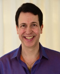 Vereador Aurimar Mansano homenageia técnicos e auxiliares de enfermagem pelo seu dia