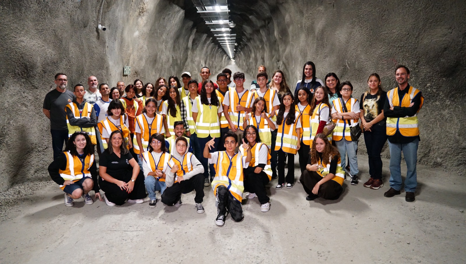 Jovens Vereadores participam de visita monitorada na Tamoios