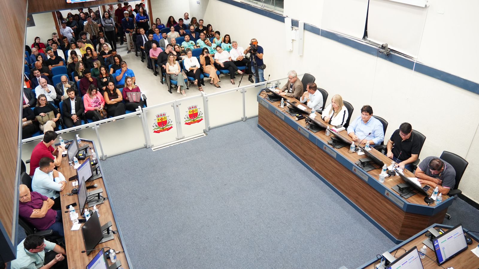 Câmara de Caraguatatuba aprova mais de 300 proposituras no primeiro semestre de 2024