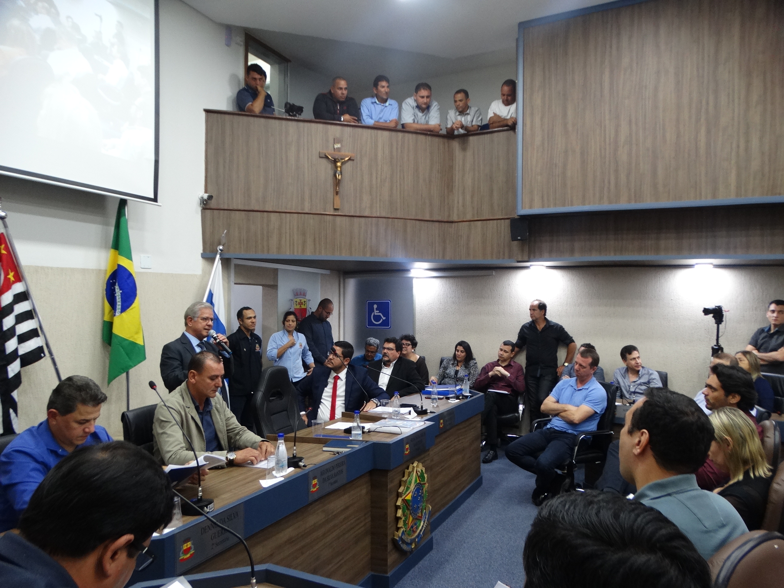 Prefeito realiza prestação de contas na Câmara