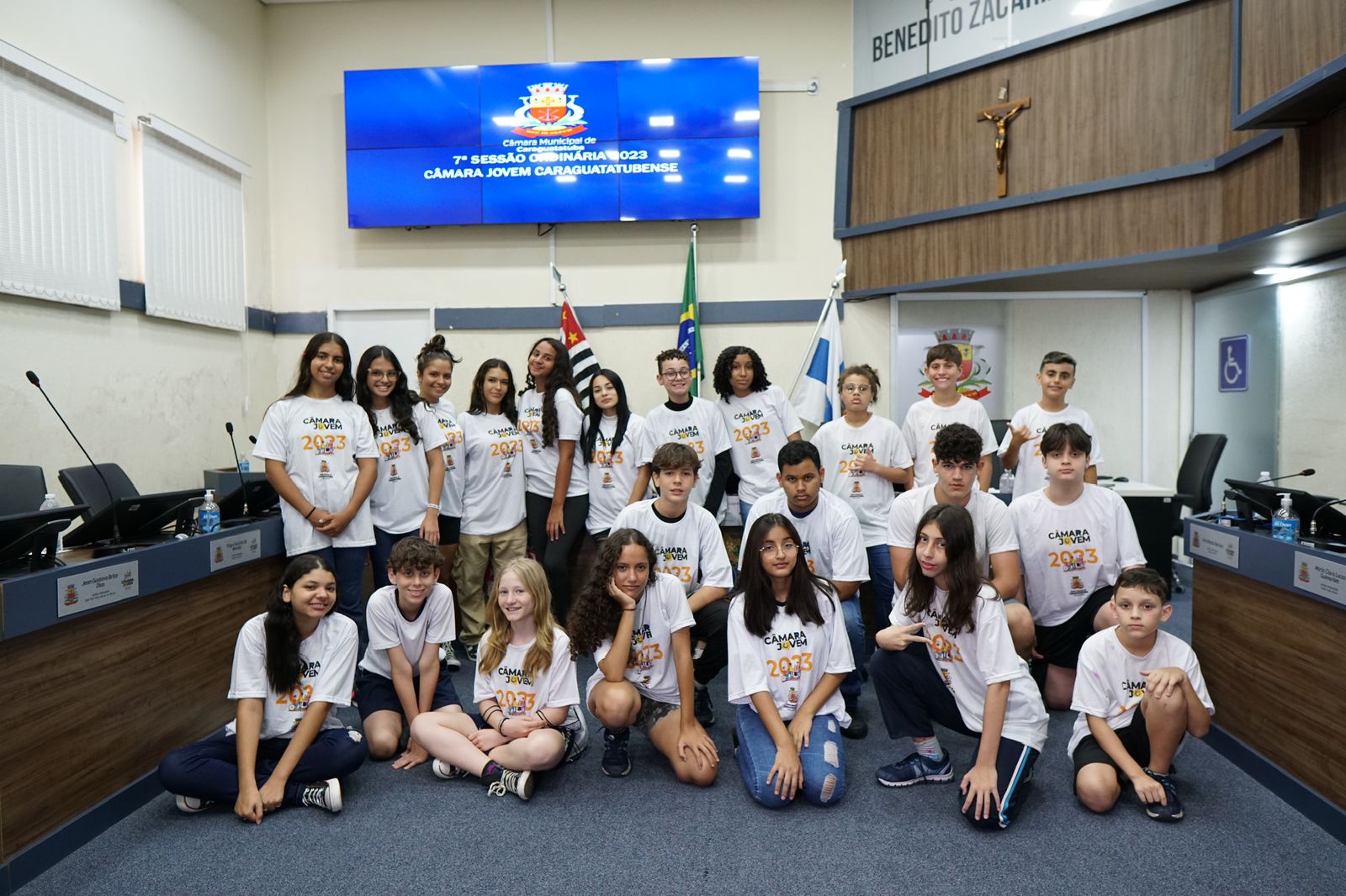 Programa Câmara Jovem realiza última sessão ordinária do ano