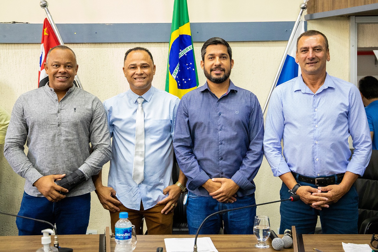 Mesa Diretora da Câmara de Caraguatatuba é reconduzida para biênio 2023-2024