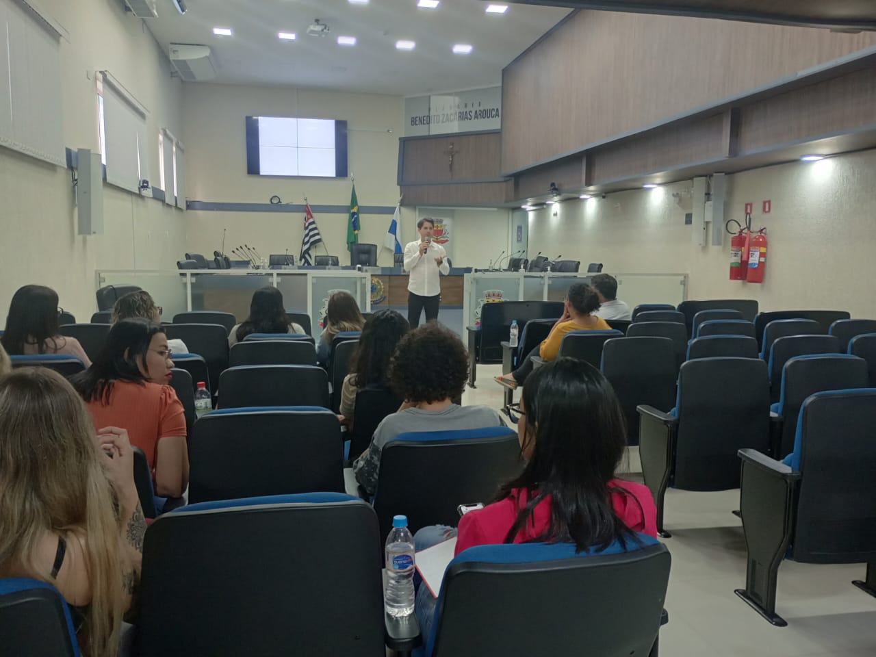 Inteligência Emocional é tema de palestra para estagiários na Câmara de Caraguatatuba