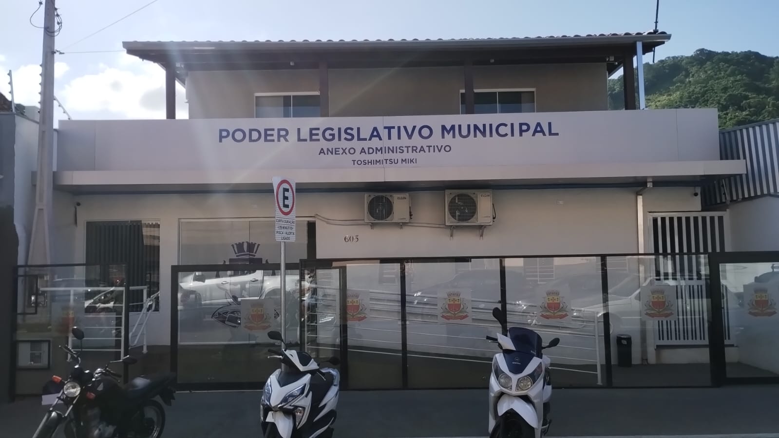 Câmara inaugura anexo administrativo e homenageia servidor Toshimitsu Miki