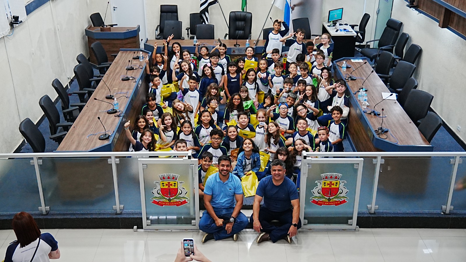 Alunos do Colégio Canópus participam do programa Visita Monitorada na Câmara Municipal