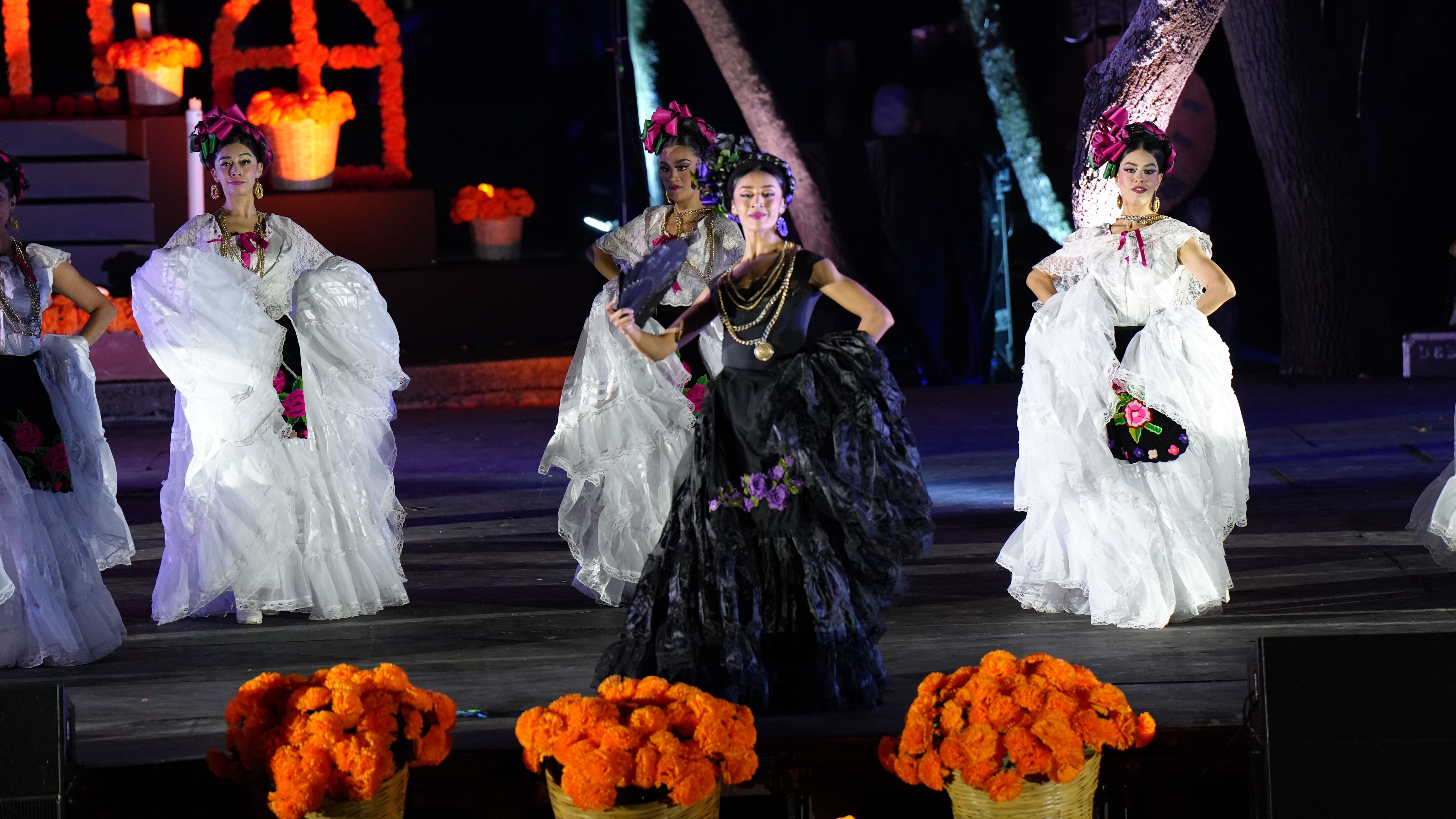 Noche de Gala: Ballet Amalia Hernández - DSC02057