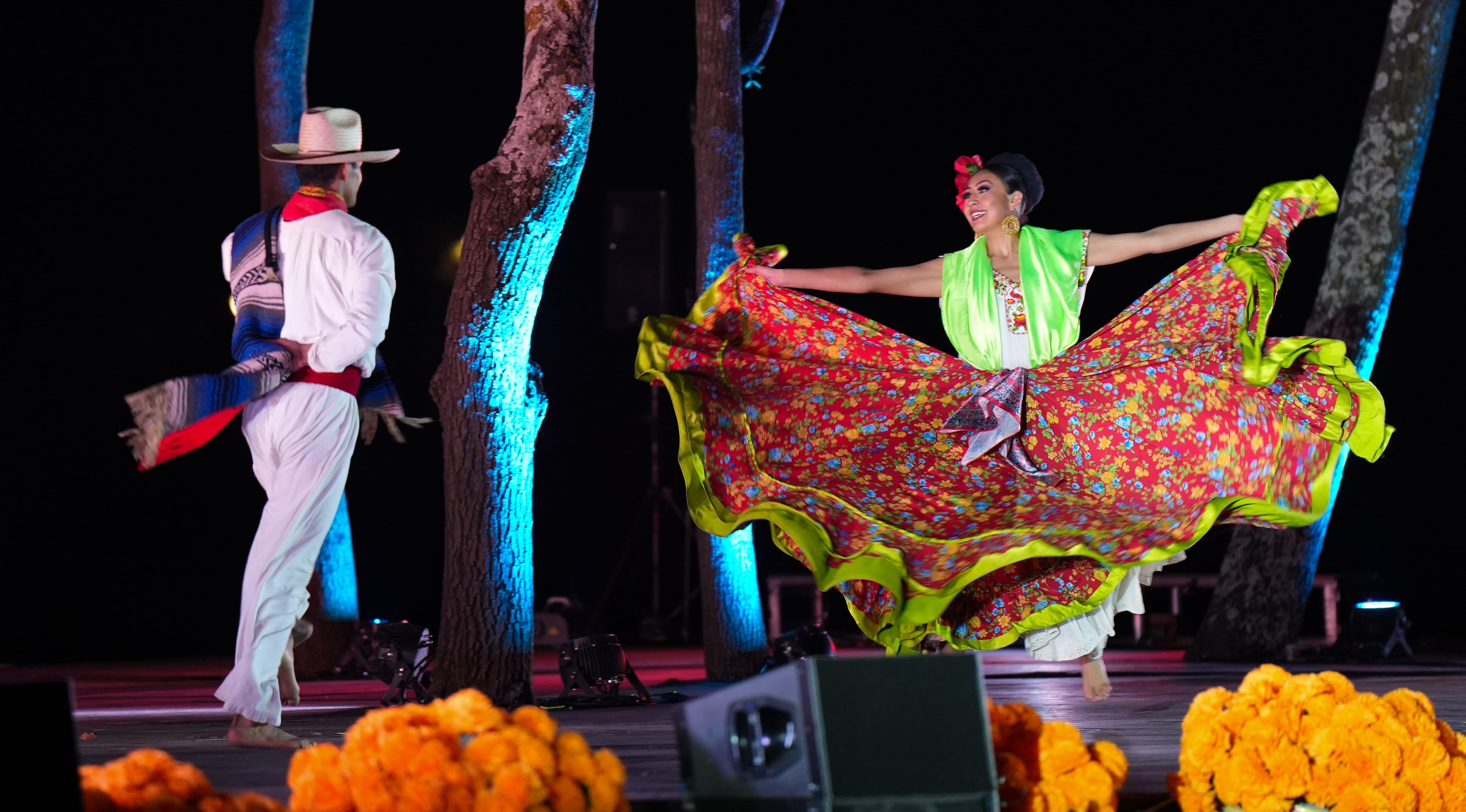 Noche de Gala: Ballet Amalia Hernández - DSC02185