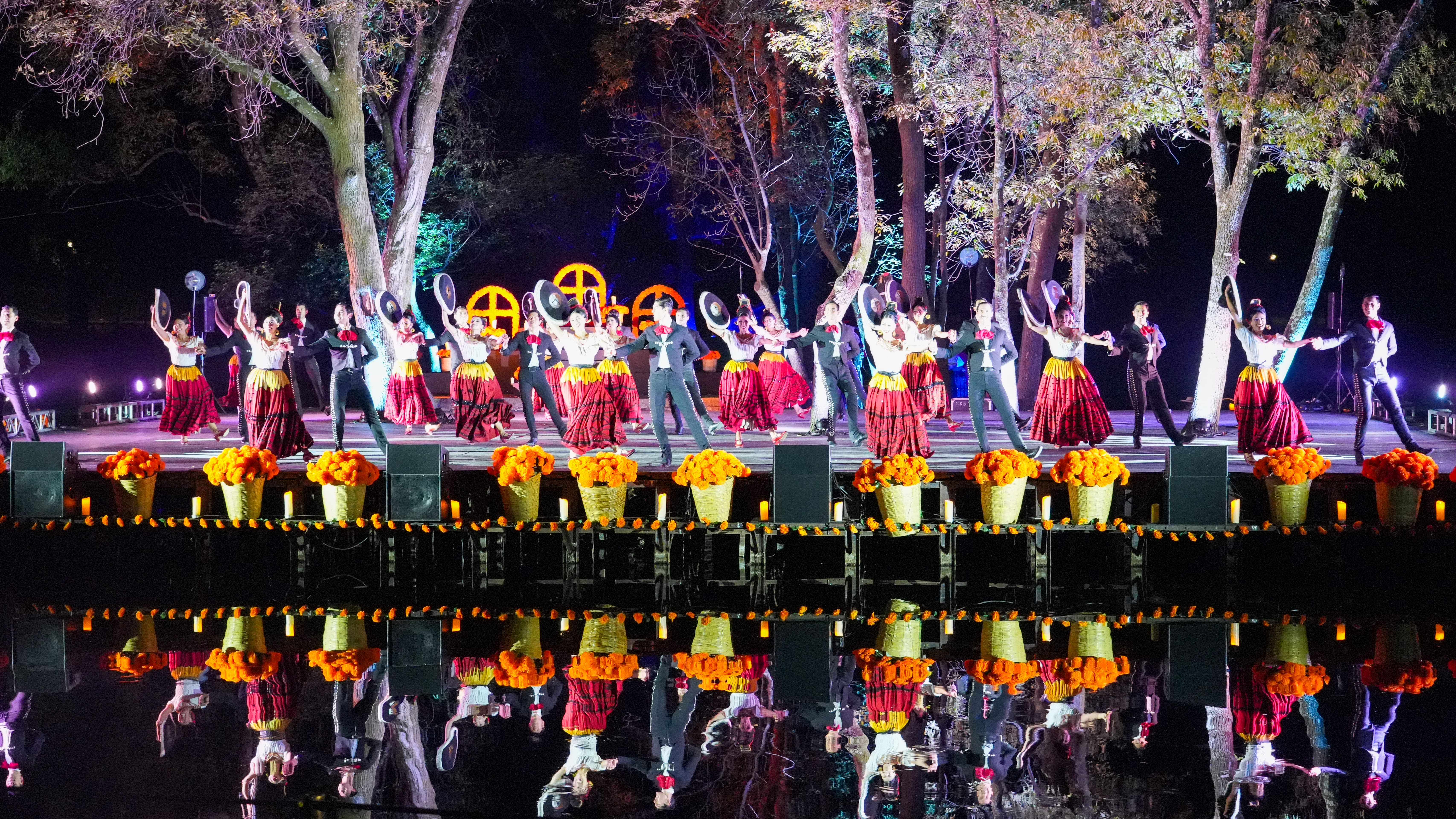 Noche de Gala: Ballet Amalia Hernández - DSC02472