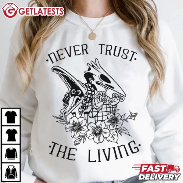 Never Trust The Living Beetlejuice 1988 Movie T Shirt (4)