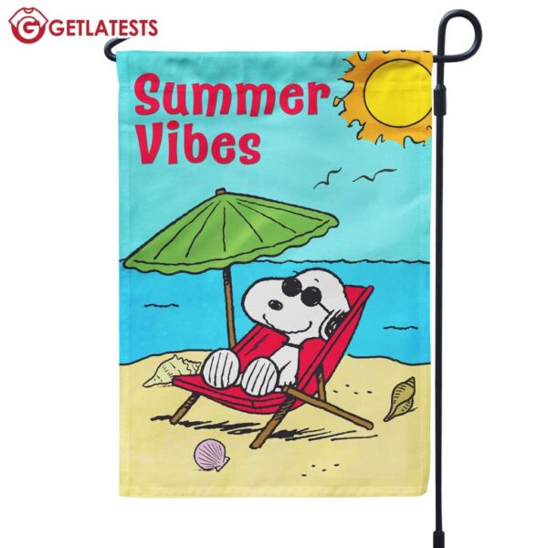 Snoopy the Peanuts Summer Beach Vibes Flag (2)