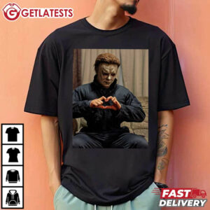 Michael Myers Heart Hands Halloween T Shirt (3)